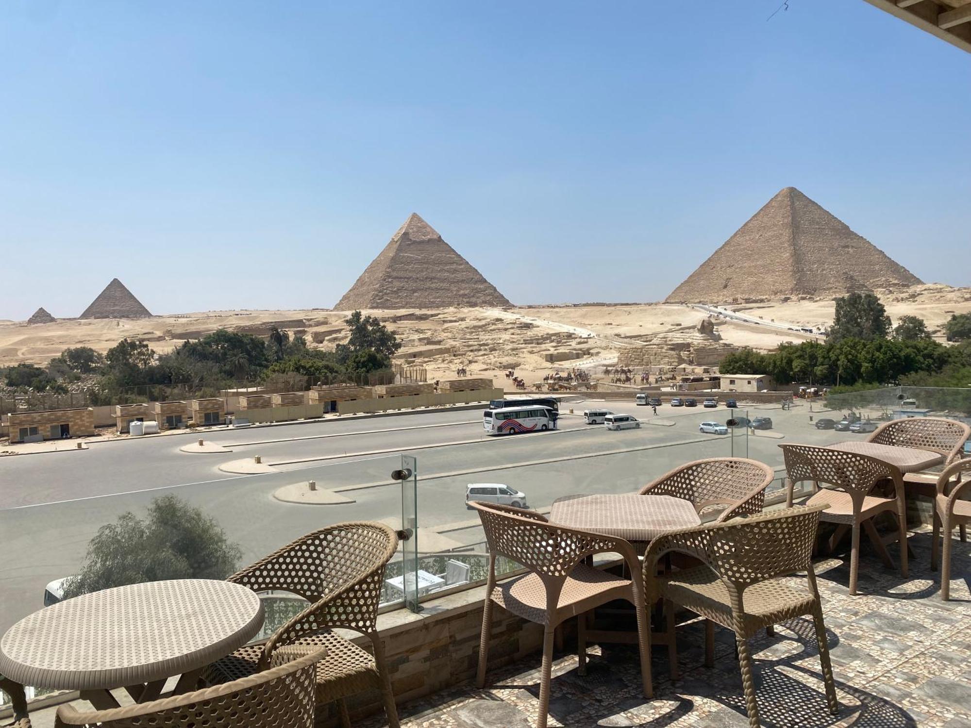 Anubis Kingdom Pyramids Hostel Kafrat al Jabal Exterior photo