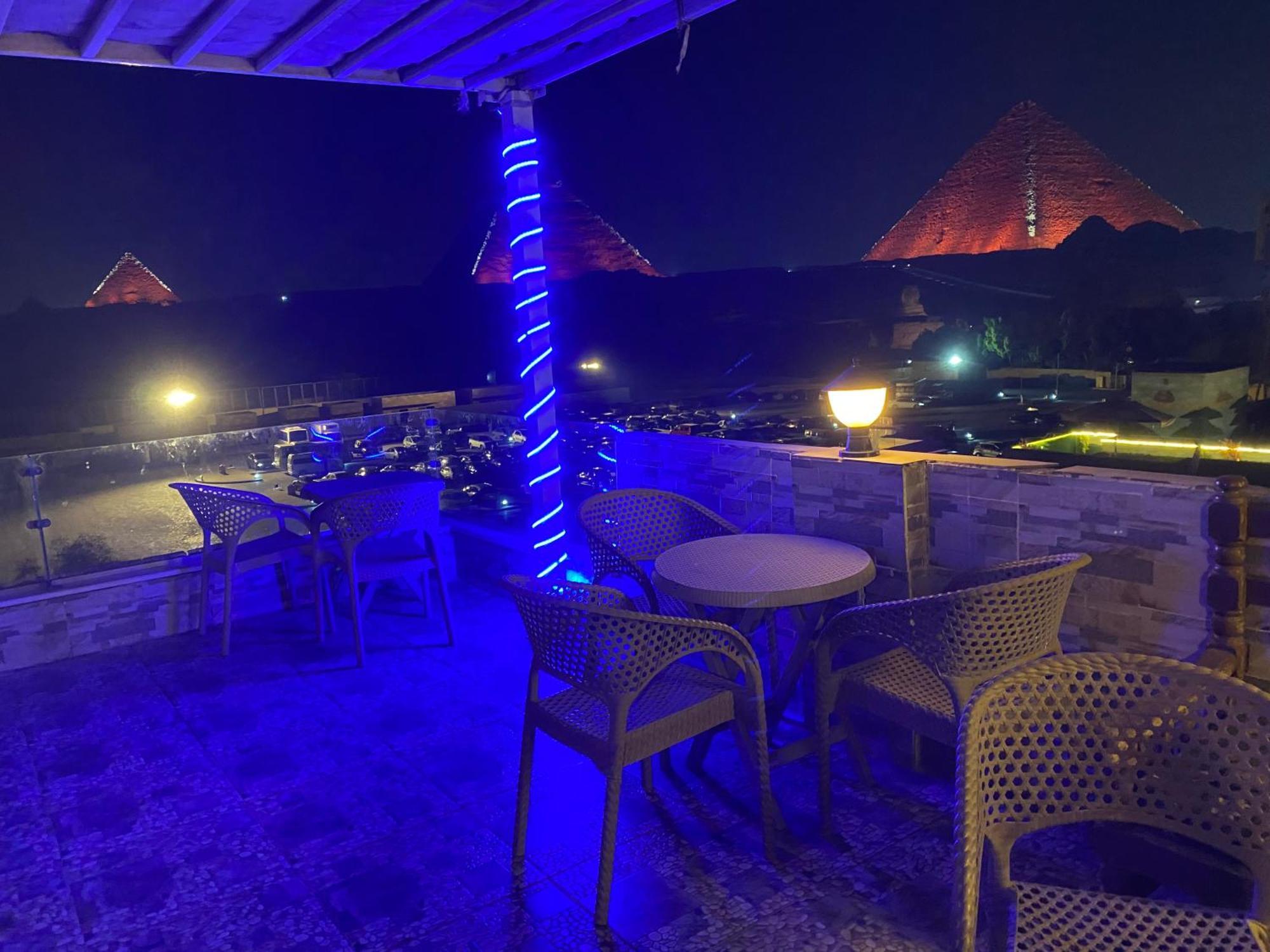 Anubis Kingdom Pyramids Hostel Kafrat al Jabal Exterior photo