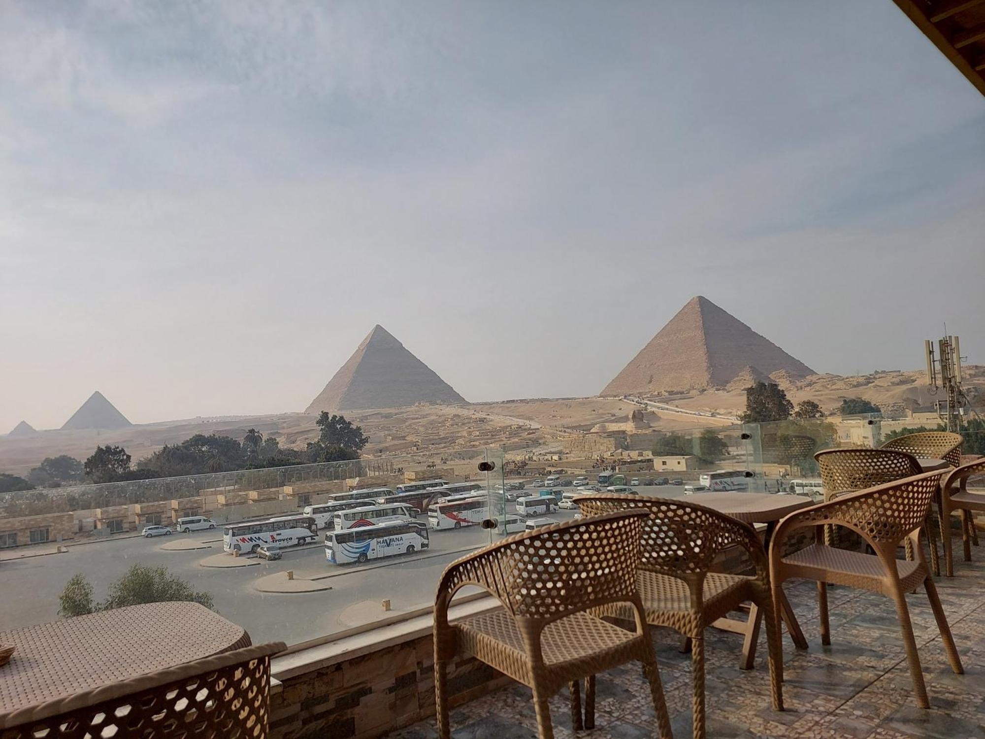 Anubis Kingdom Pyramids Hostel Kafrat al Jabal Exterior photo