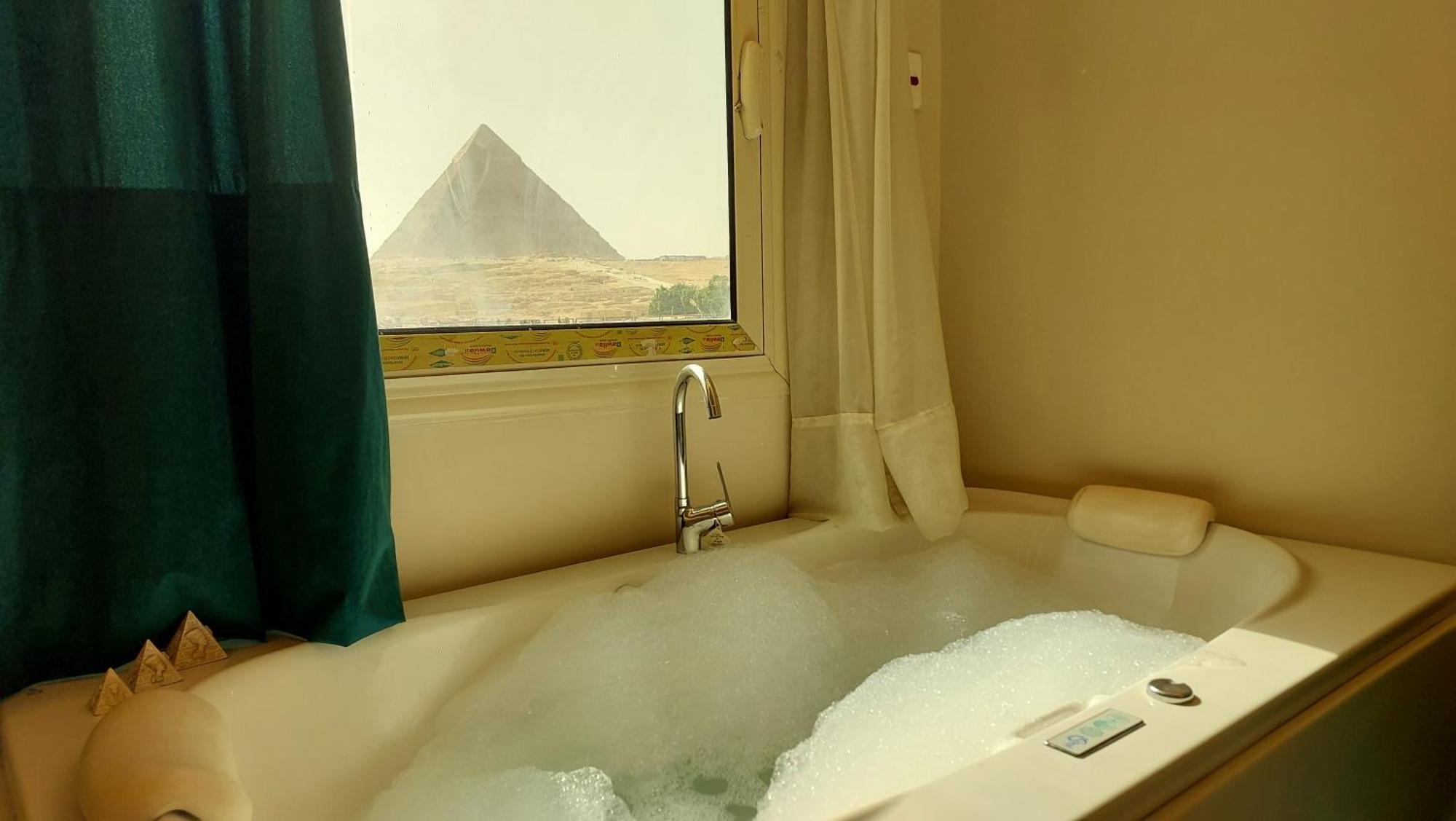 Anubis Kingdom Pyramids Hostel Kafrat al Jabal Exterior photo